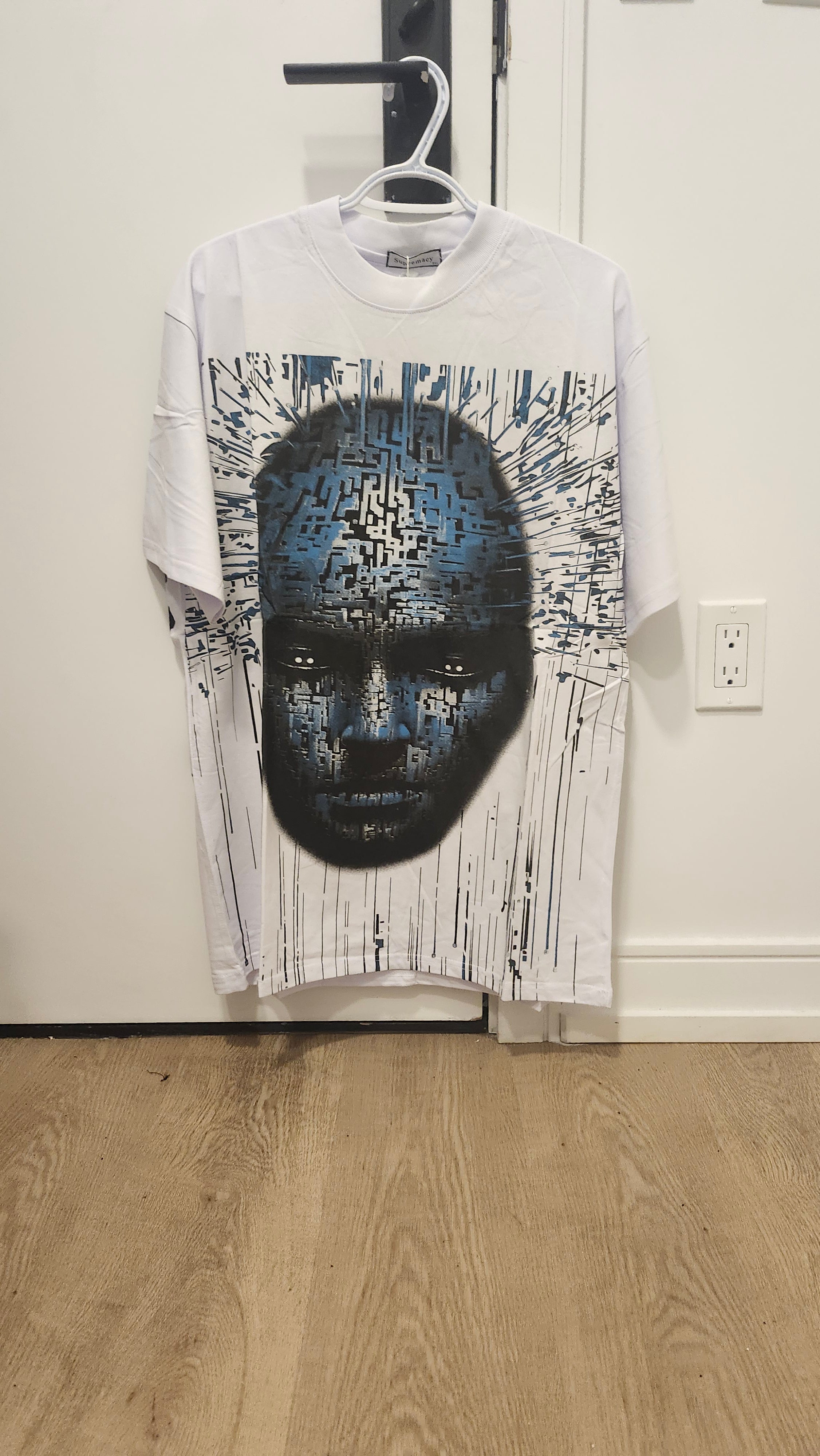 SP F&B white sculpture (unisex)