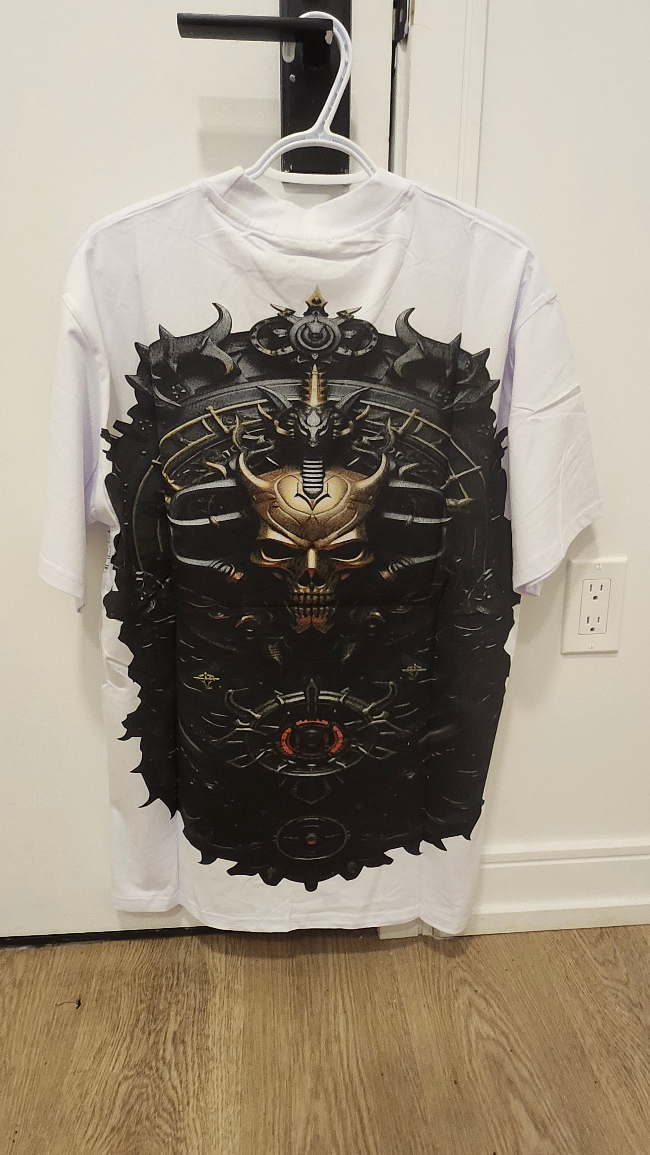 SP F&B white sculpture (unisex)