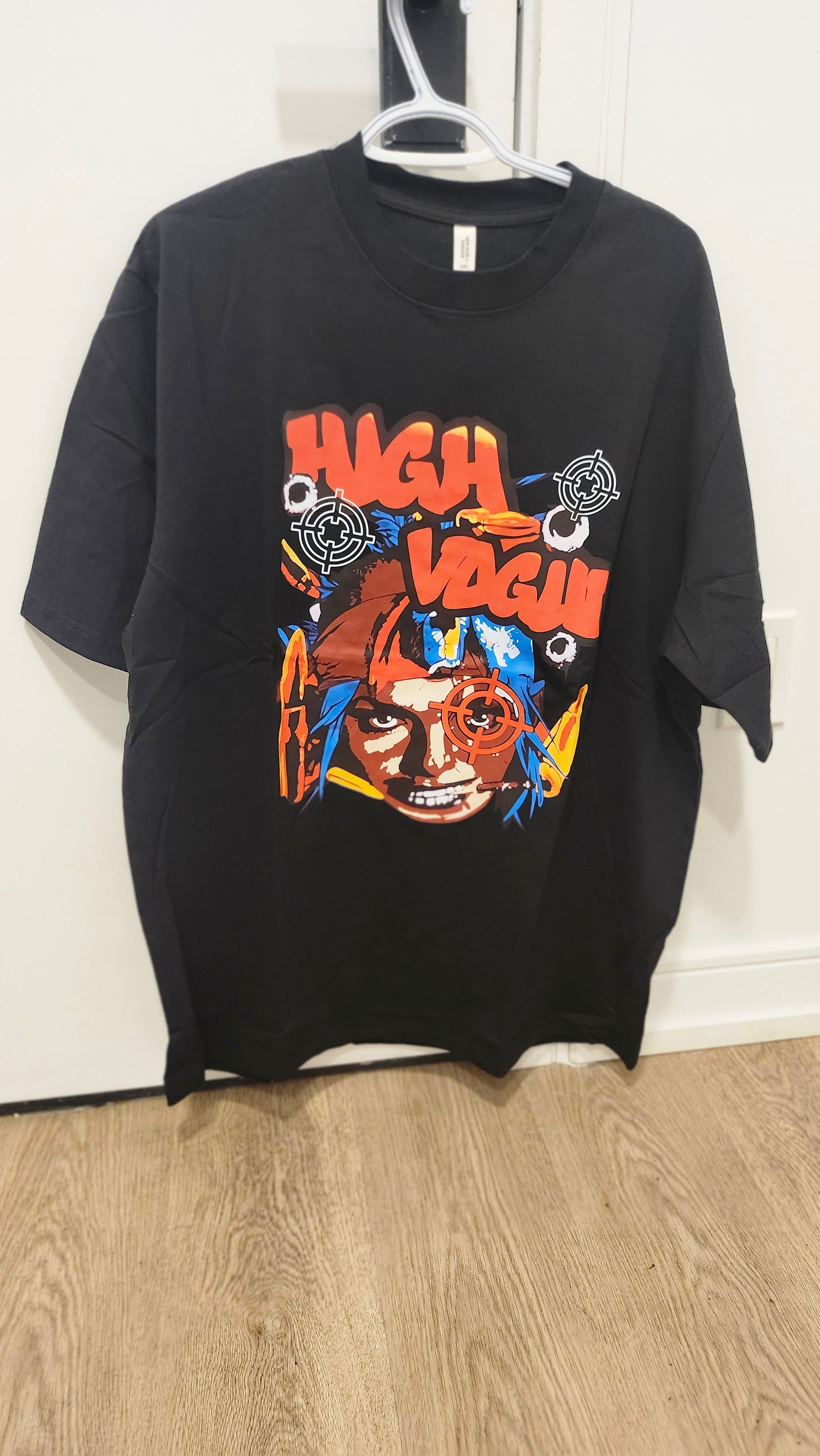NW hugs black (front and black)