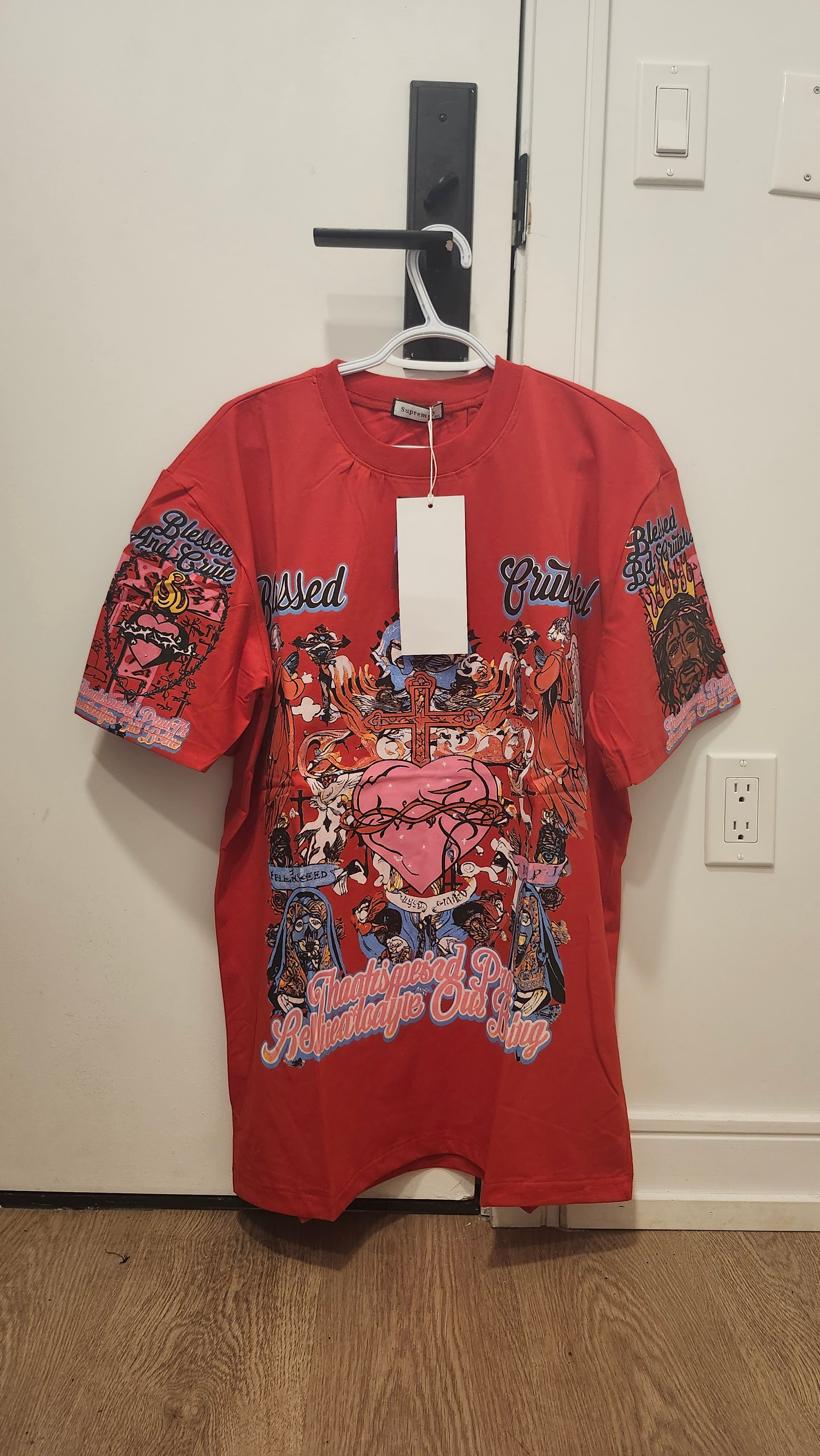 ST redgrahic tee