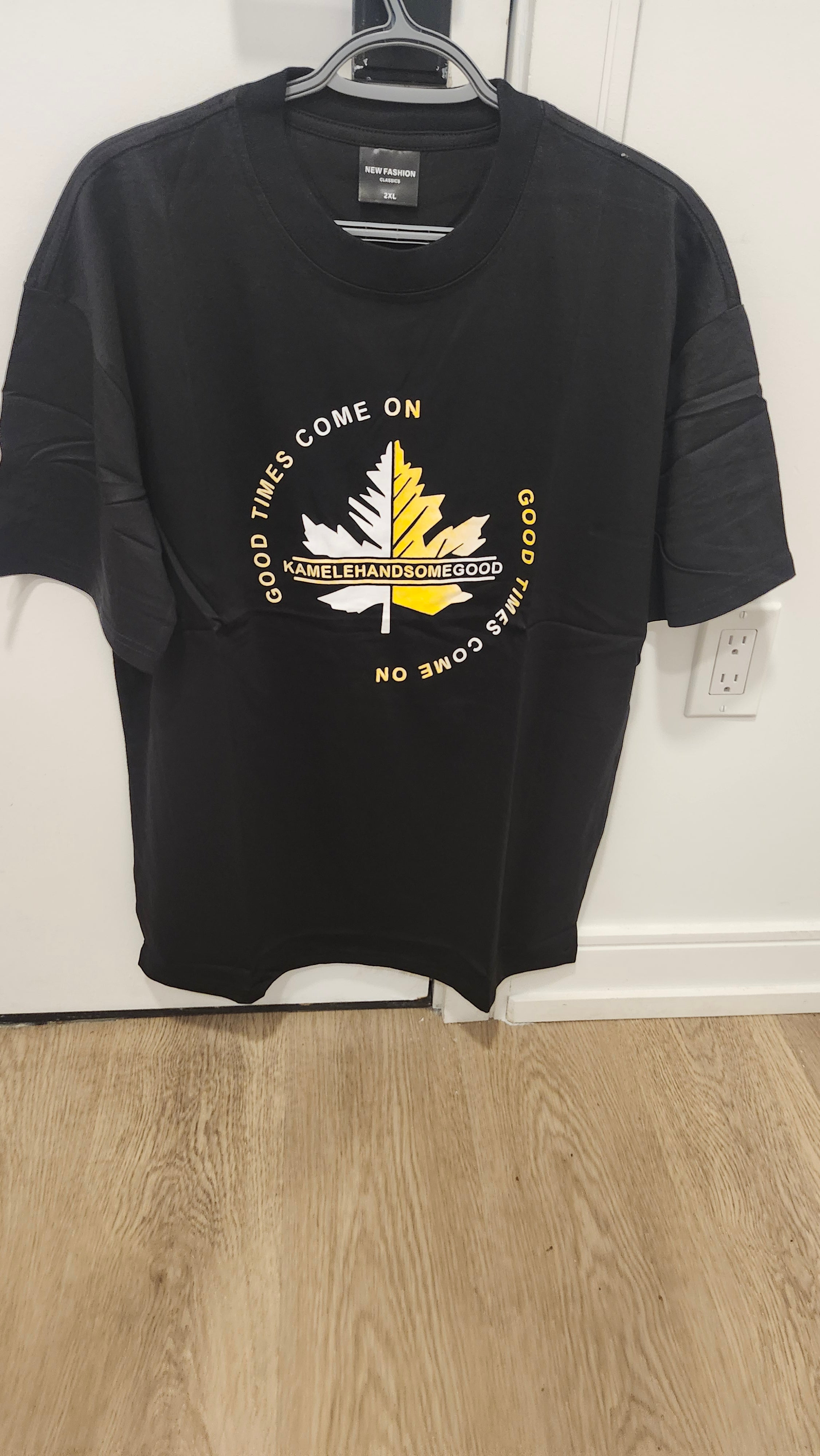 SM NF black maple leaf