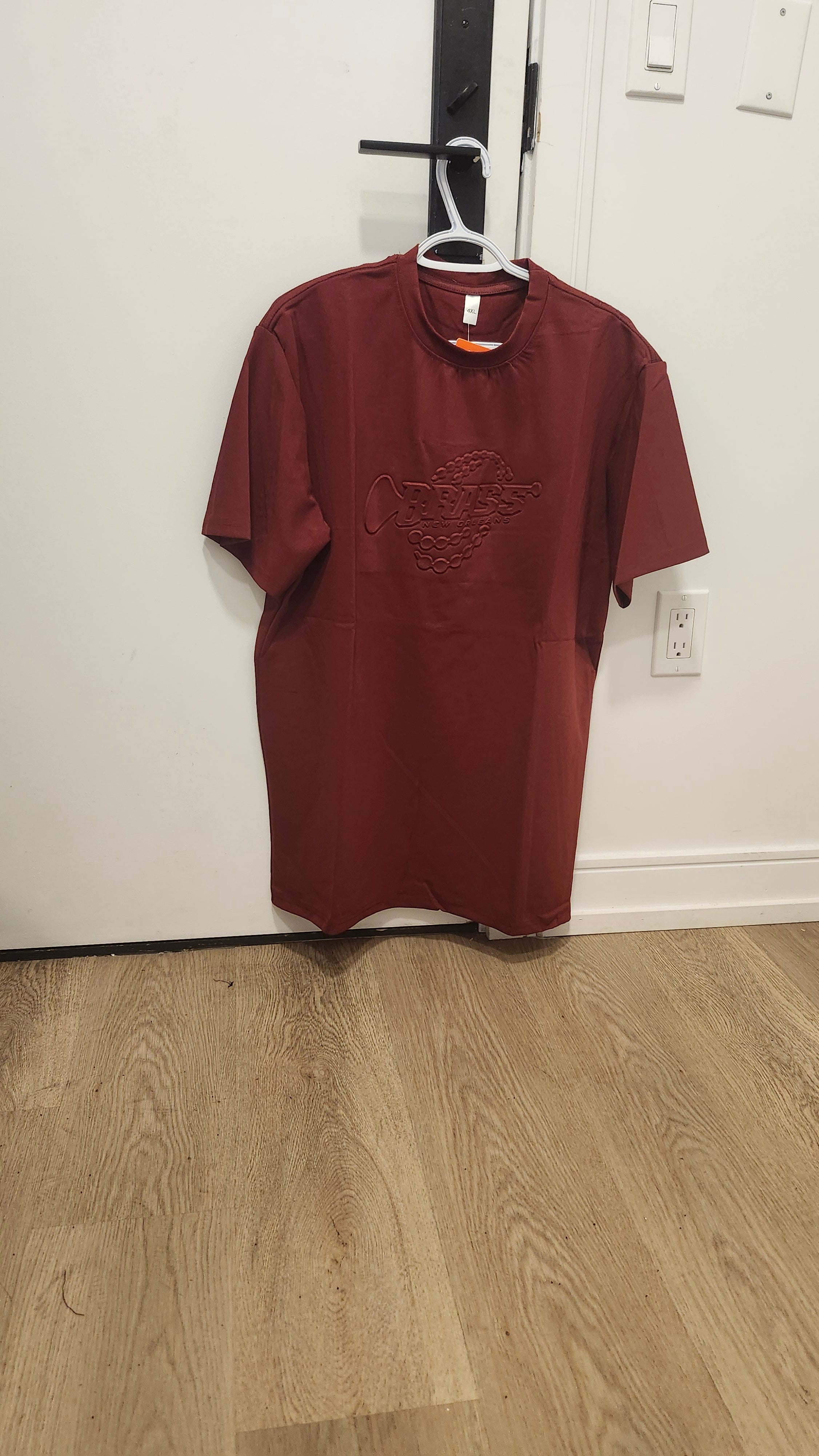 Embossed maroon/wine